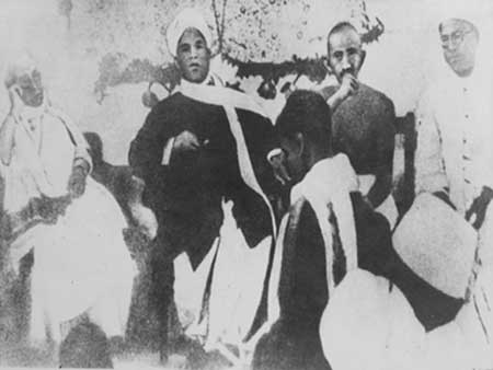 Gandhiji along with Annie Besant, Srinivas Shastri etc.1919.jpg
